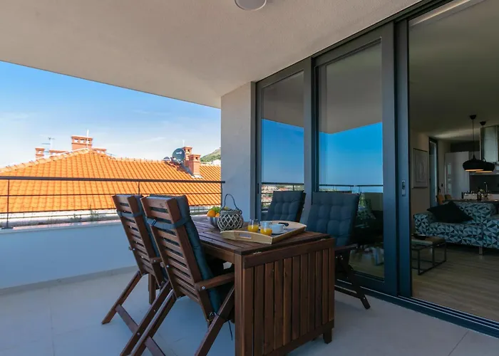 Eni Luxury Residence